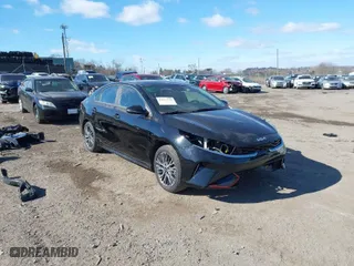 2023 Kia Forte GT-Line with VIN 3KPF54AD2PE533568, listed as a IAAI auction lot 41617139 with 61,368 mi miles. Bid and sale history available at carsss.com. Image 1.