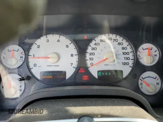 2003 Dodge 1500 ST z VIN 1D7HA18D83J657565, wystawiony jako Copart lot #59598145 z przebiegiem 252 998 mil mil oraz Czysty tytuł • Clean title. Historia ofert i sprzedaży dostępna na DreamBid. Obrazek 9.
