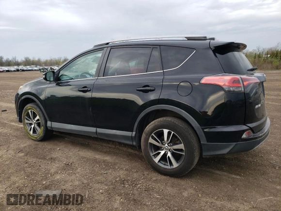 2018 Toyota RAV4 XLE z VIN 2T3WFREV8JW475748, wystawiony jako Copart lot #53929845 z przebiegiem 141 438 mil mil oraz Szkoda całkowita • Salvage title. Historia ofert i sprzedaży dostępna na DreamBid. Obrazek 2.