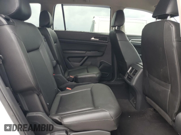 2018 Volkswagen Atlas SE with VIN 1V2LR2CA3JC552318, listed as a Copart auction lot 56500065 with 111,588 mi miles and Salvage title. Bid and sale history available at DreamBid. Image 11.