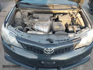 2014 Toyota Camry L with VIN 4T1BF1FK1EU473021, listed as a IAAI auction lot 41781634 with 234,171 mi miles. Bid and sale history available at carsss.com. Image 10.