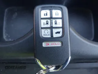 2022 Honda Odyssey EX with VIN 5FNRL6H56NB048063, listed as a IAAI auction lot 41972411 with 19,973 mi miles and . Bid and sale history available at DreamBid. Image 11.