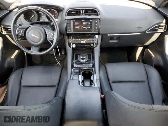 2018 Jaguar F-Pace 25t Premium with VIN SADCJ2FX0JA255130, listed as a Copart auction lot 63700125 with 68,931 mi miles and Clean title. Bid and sale history available at DreamBid. Image 8.