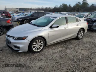 2017 Chevrolet Malibu LT with VIN 1G1ZE5ST8HF108171, listed as a Copart auction lot 43002245 with 181,264 mi miles and Clean Title. Bid and sale history available at DreamBid. Image 1.