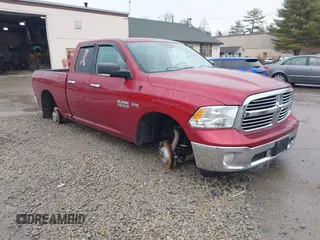 2015 Ram 1500 Big Horn z VIN 1C6RR7GT9FS662265, wystawiony jako IAAI lot #41848971 z przebiegiem 240 419 mil mil oraz . Historia ofert i sprzedaży dostępna na DreamBid. Obrazek 1.