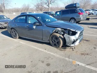2025 Mercedes-Benz C 300 z VIN W1KAF4HB7SR248802, wystawiony jako IAAI lot #41680750 z przebiegiem Nie podano mil oraz . Historia ofert i sprzedaży dostępna na DreamBid. Obrazek 1.