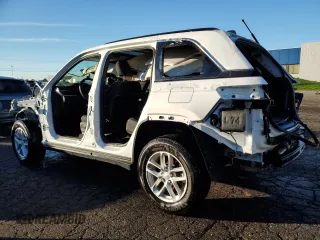 2024 Jeep Grand Cherokee Laredo X with VIN 1C4RJHAG7RC156174, listed as a Copart auction lot 75666744 with 999,999 mi miles and Clean Title. Bid and sale history available at carsss.com. Image 2.