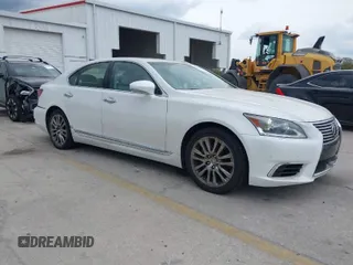 2015 Lexus LS with VIN JTHBL5EF3F5136885, listed as a IAAI auction lot 41611555 with 20,190 mi miles. Bid and sale history available at carsss.com. Image 1.