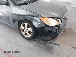 2010 Hyundai Elantra GLS z VIN KMHDU4AD7AU112279, wystawiony jako IAAI lot #42493013 z przebiegiem 99 120 mil mil oraz . Historia ofert i sprzedaży dostępna na DreamBid. Obrazek 6.