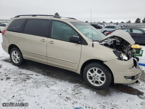 2004 Toyota Sienna LE with VIN 5TDBA23C04S012000, listed as a Copart auction lot 88129635 with 210,945 mi miles and Salvage Title. Bid and sale history available at carsss.com. Image 4.