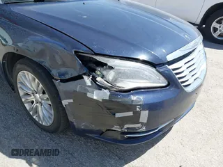 2013 Chrysler 200 Limited with VIN 1C3CCBCG5DN747308, listed as a IAAI auction lot 41991898 with 170,748 mi miles. Bid and sale history available at carsss.com. Image 6.