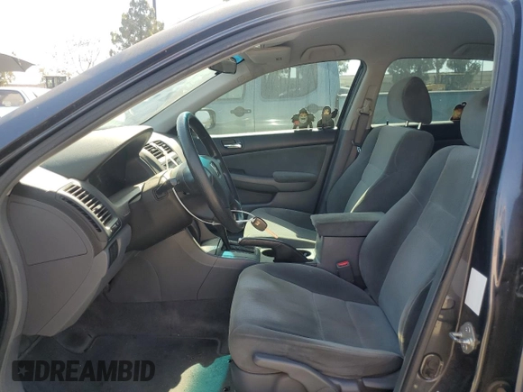 2005 Honda Accord LX с VIN 1HGCM56405A167776, выставлен на аукционе Copart как лот 61682855 с пробегом 186 017 миль миль и Списание • Salvage title. История ставок и продаж доступна на DreamBid. Изображение 7.