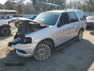 2017 Lincoln Navigator Reserve z VIN 5LMJJ2KT3HEL01874, wystawiony jako Copart lot #44534425 z przebiegiem 28 789 mil mil oraz Szkoda całkowita • Salvage title. Historia ofert i sprzedaży dostępna na DreamBid. Obrazek 1.