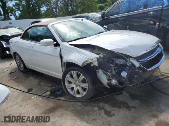 2011 Chrysler 200 Touring with VIN 1C3BC2EB6BN604992, listed as a Copart auction lot 60836874 with 566,203 mi miles and Salvage Title. Bid and sale history available at carsss.com. Image 4.