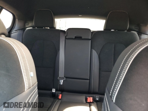 2022 Volvo C40 Ultimate с VIN YV4ED3GB9N2004012, выставлен на аукционе Copart как лот 74464444 с пробегом 3 953 миль миль и Списание • Salvage title. История ставок и продаж доступна на DreamBid. Изображение 10.