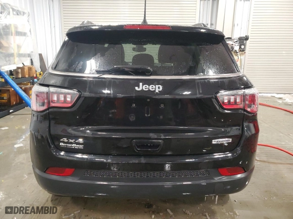 2018 Jeep Compass Latitude with VIN 3C4NJDBB1JT348905, listed as a Copart auction lot 45594895 with 128,525 mi miles and Clean Title. Bid and sale history available at carsss.com. Image 6.