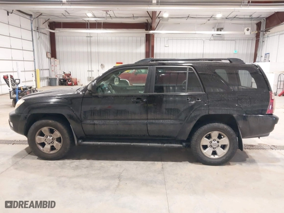 2005 Toyota 4Runner SR5 with VIN JTEBU14R258030830, listed as a IAAI auction lot 41550045 with 269,026 mi miles. Bid and sale history available at carsss.com. Image 14.
