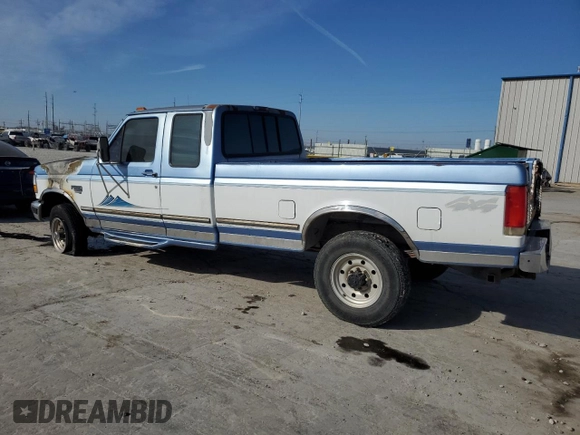 1996 Ford F-250 with VIN 1FTHX26F8TEA06626, listed as a Copart auction lot 43053205 with Not provided miles and Salvage title. Bid and sale history available at DreamBid. Image 2.
