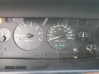 1998 Jeep Grand Cherokee Laredo with VIN 1J4FX58S0WC305329, listed as a Copart auction lot 76777264 with 251,942 mi miles and Clean Title. Bid and sale history available at carsss.com. Image 9.