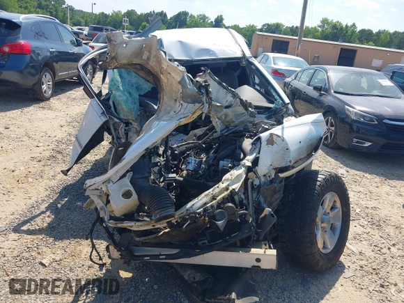 2007 Toyota Tacoma with VIN 3TMLU42N67M011352, listed as a IAAI auction lot 42572613 with Not provided miles and . Bid and sale history available at DreamBid. Image 12.