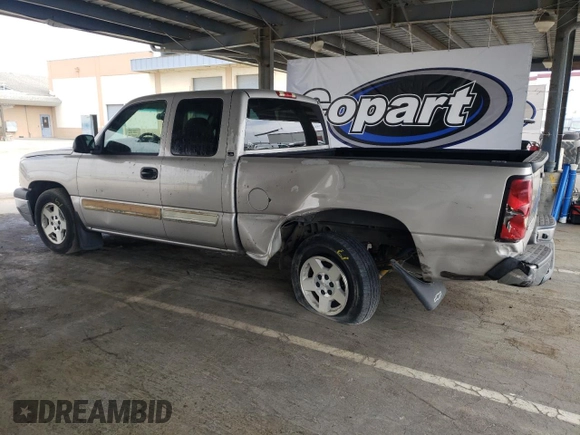 2005 Chevrolet Silverado 1500 LS with VIN 2GCEC19T951216196, listed as a Copart auction lot 54200065 with 126,300 mi miles and Salvage Title. Bid and sale history available at DreamBid. Image 2.