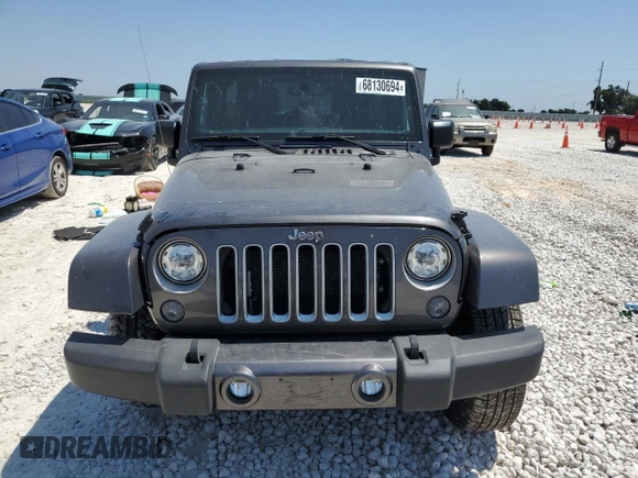 2018 Jeep Wrangler JK Unlimited Sahara with VIN 1C4HJWEG1JL919420, listed as a Copart auction lot 68130694 with 62,130 mi miles and Salvage Title. Bid and sale history available at carsss.com. Image 5.