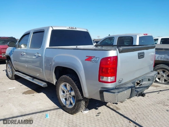 2013 GMC Sierra 1500 SLT with VIN 3GTP2WE78DG323280, listed as a IAAI auction lot 41148621 with 143,491 mi miles. Bid and sale history available at carsss.com. Image 3.