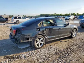 2013 Volkswagen Passat SE z VIN 1VWBH7A36DC072258, wystawiony jako Copart lot #58791285 z przebiegiem 114 018 mil mil oraz Szkoda całkowita • Salvage title. Historia ofert i sprzedaży dostępna na DreamBid. Obrazek 3.