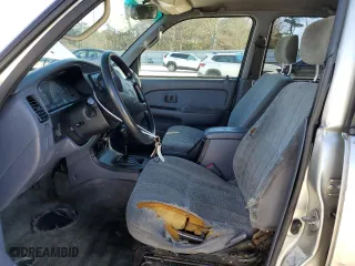 2000 Toyota 4Runner with VIN JT3GM84R9Y0060238, listed as a Copart auction lot 87455014 with 317,260 mi miles and Salvage Title. Bid and sale history available at carsss.com. Image 7.