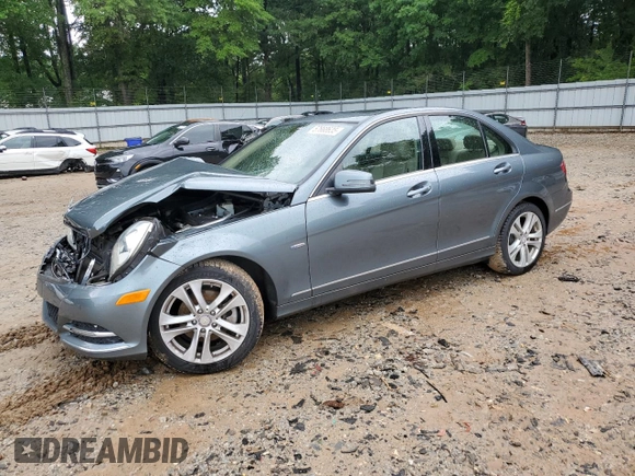2012 Mercedes-Benz C 250 Sport z VIN WDDGF4HB7CA598084, wystawiony jako Copart lot #57668635 z przebiegiem Nie podano mil oraz Szkoda całkowita • Salvage title. Historia ofert i sprzedaży dostępna na DreamBid. Obrazek 1.