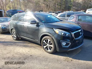 2018 Kia Sorento EX with VIN 5XYPHDA54JG410997, listed as a IAAI auction lot 41332269 with 163,742 mi miles and . Bid and sale history available at carsss.com. Image 1.