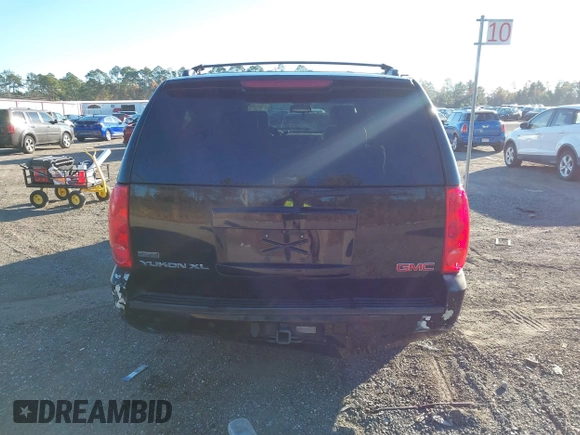 2012 GMC Yukon XL SLT with VIN 1GKS2KE71CR161613, listed as a IAAI auction lot 41021605 with 236,272 mi miles. Bid and sale history available at carsss.com. Image 16.
