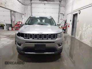 2020 Jeep Compass Limited with VIN 3C4NJDCB6LT148085, listed as a IAAI auction lot 41537903 with 55,878 mi miles and . Bid and sale history available at carsss.com. Image 12.