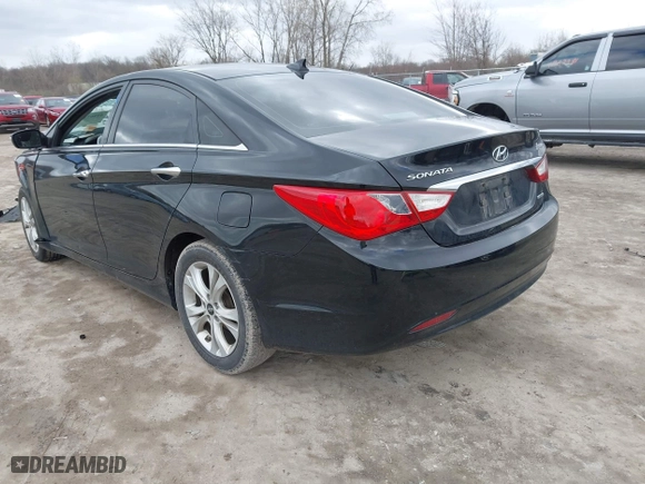 2013 Hyundai Sonata SE with VIN 5NPEC4AC6DH726709, listed as a IAAI auction lot 41967181 with 129,109 mi miles. Bid and sale history available at carsss.com. Image 3.