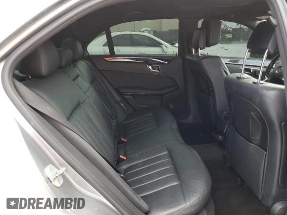 2010 Mercedes-Benz E-Class E 550 Luxury with VIN WDDHF9AB0AA127600, listed as a Copart auction lot 88497395 with 147,209 mi miles and Salvage Title. Bid and sale history available at carsss.com. Image 10.