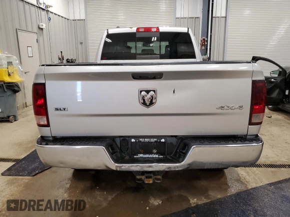 2013 Ram 1500 SLT z VIN 1C6RR7GT2DS645143, wystawiony jako Copart lot #45609285 z przebiegiem 223 347 mil mil oraz Czysty tytuł • Clean title. Historia ofert i sprzedaży dostępna na DreamBid. Obrazek 6.