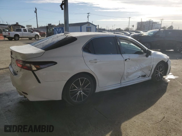 2023 Toyota Camry SE with VIN 4T1G11AK9PU761674, listed as a Copart auction lot 47563615 with 40,965 mi miles and Salvage Title. Bid and sale history available at DreamBid. Image 3.