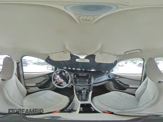 2017 Ford Focus SE с VIN 1FADP3F23HL318623, выставлен на аукционе Copart как лот 55286675 с пробегом 61 147 миль миль и Списание • Salvage title. История ставок и продаж доступна на DreamBid. Изображение 15.