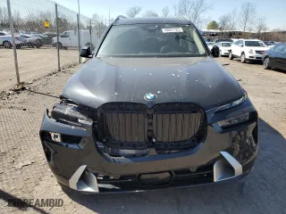 2025 BMW X7 xDrive40i with VIN 5UX23EM07S9X32310, listed as a Copart auction lot 49441125 with 8,852 mi miles and Salvage Title. Bid and sale history available at carsss.com. Image 5.