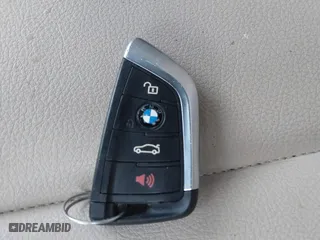 2018 BMW X1 xDrive28i with VIN WBXHT3C37J3H33461, listed as a IAAI auction lot 40997589 with 1 mi miles. Bid and sale history available at carsss.com. Image 11.