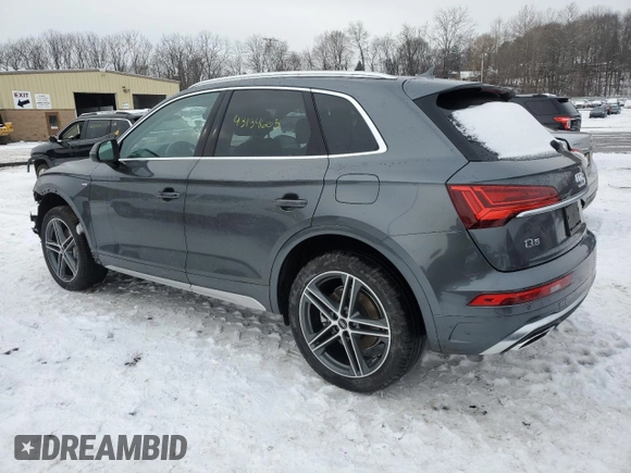 2021 Audi Q5 Premium Plus with VIN WA1E2AFY8M2066920, listed as a Copart auction lot 43134605 with 12,304 mi miles and Salvage Title. Bid and sale history available at carsss.com. Image 2.