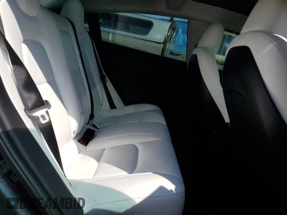 2023 Tesla Model 3 Performance z VIN 5YJ3E1EC2PF673505, wystawiony jako Copart lot #51285665 z przebiegiem 12 019 mil mil oraz Szkoda całkowita • Salvage title. Historia ofert i sprzedaży dostępna na DreamBid. Obrazek 10.