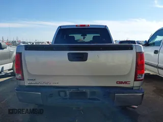2011 GMC Sierra 1500 SLT with VIN 3GTP2WE36BG100648, listed as a IAAI auction lot 41638421 with 291,205 mi miles and . Bid and sale history available at DreamBid. Image 16.