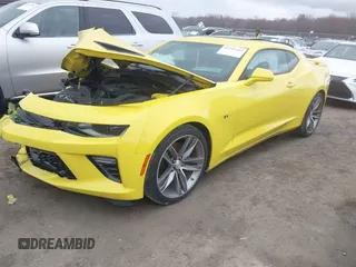 2017 Chevrolet Camaro 2SS with VIN 1G1FH1R70H0104971, listed as a IAAI auction lot 42031665 with Not Provided miles and . Bid and sale history available at carsss.com. Image 17.