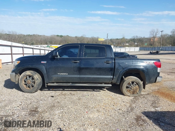 2013 Toyota Tundra 4WD Truck with VIN 5TFDW5F17DX275780, listed as a IAAI auction lot 41710728 with 160,298 mi miles. Bid and sale history available at carsss.com. Image 15.