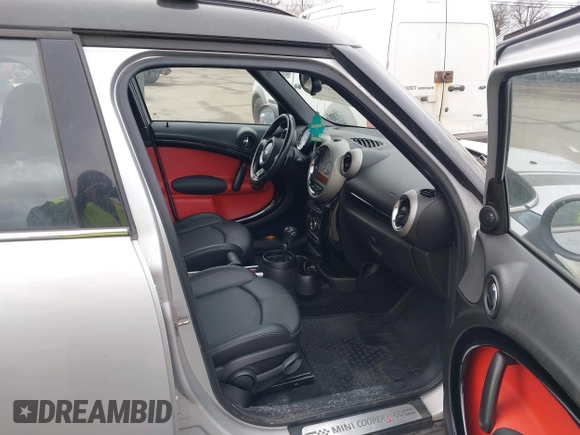 2012 MINI Countryman S with VIN WMWZC5C5XCWL55727, listed as a IAAI auction lot 41729968 with 103,935 mi miles and . Bid and sale history available at DreamBid. Image 5.