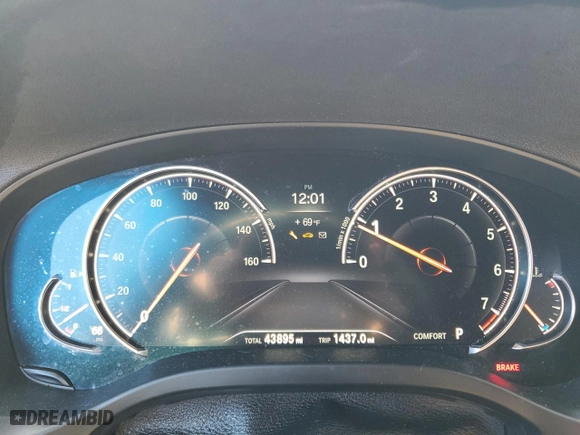 2018 BMW X3 xDrive30i with VIN 5UXTR9C58JLD74632, listed as a Copart auction lot 52580105 with 43,895 mi miles and Salvage Title. Bid and sale history available at carsss.com. Image 9.