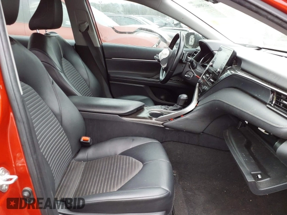 2021 Toyota Camry SE Nightshade with VIN 4T1G11AK1MU435153, listed as a IAAI auction lot 41389032 with 107,381 mi miles. Bid and sale history available at carsss.com. Image 5.
