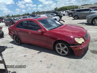 2006 Mercedes-Benz C Sport with VIN WDBRF52H56F832539, listed as a IAAI auction lot 33669064 with 147,568 mi miles. Bid and sale history available at carsss.com. Image 1.