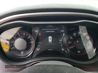 2020 Dodge Challenger SXT z VIN 2C3CDZAGXLH230828, wystawiony jako Copart lot #61417884 z przebiegiem 77 157 mil mil oraz Nie do naprawy • Non repairable. Historia ofert i sprzedaży dostępna na DreamBid. Obrazek 9.